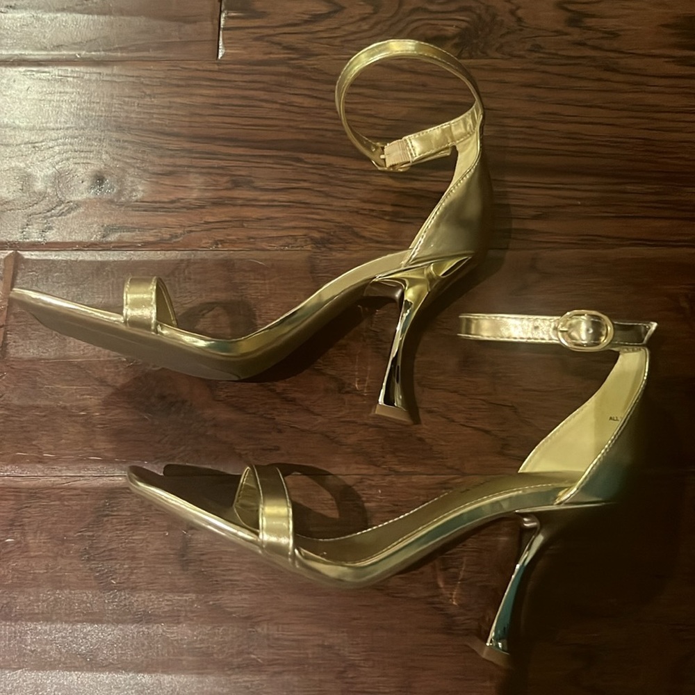 Marc Fisher metallic gold high heel sandals dress formal shoes 6.5 women’s